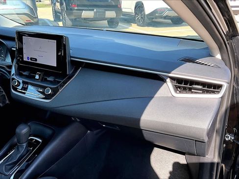 Used 2024 Toyota Corolla LE FWD image 19
