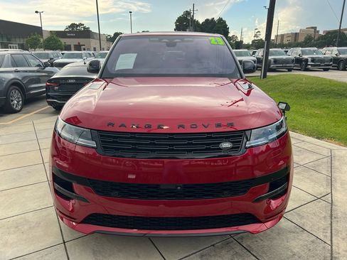 Used 2023 Land Rover Range Rover Sport SE Dynamic AWD/4WD image 2