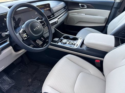 New 2026 Kia Carnival SX Prestige image 9