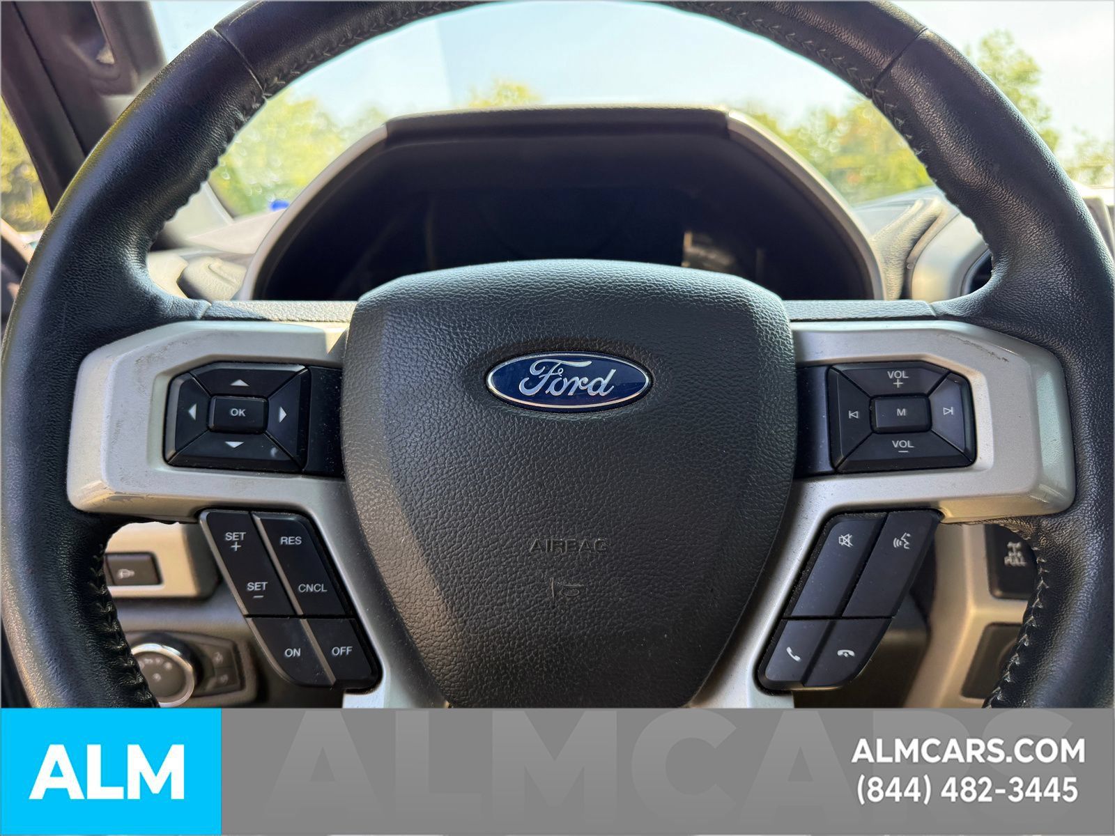 Used 2019 Ford F150 Lariat w/ Equipment Group 502A Luxury AWD/4WD image 32