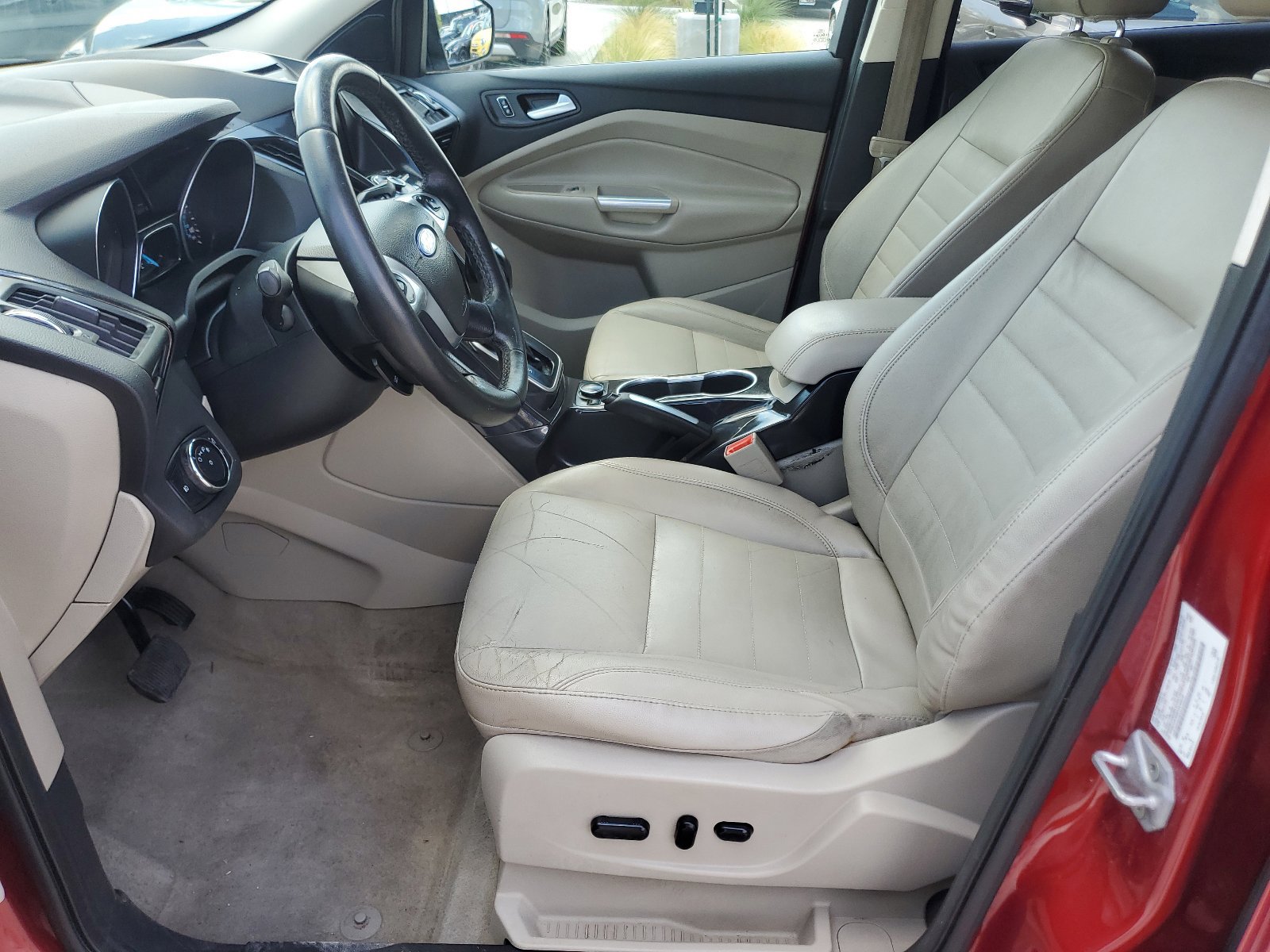 Used 2014 Ford Escape Titanium w/ Equipment Group 401A FWD image 19