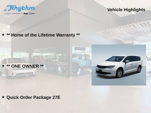 Used 2023 Chrysler Voyager LX FWD image 5