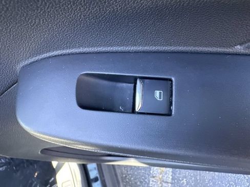 Used 2023 Ford Escape Platinum AWD/4WD image 32