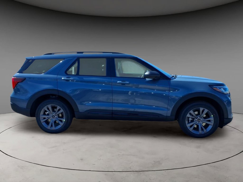 New 2026 Ford Explorer Active w/ Active Comfort Package AWD/4WD image 9