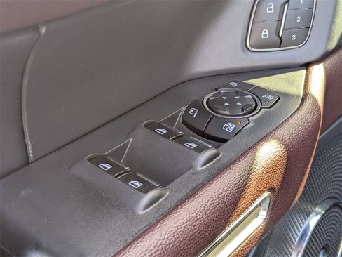 Used 2024 Ford Expedition Limited image 15