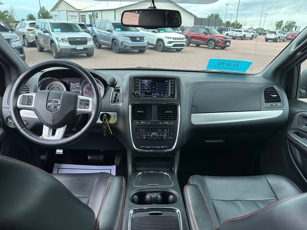 Used 2017 Dodge Grand Caravan GT FWD image 25