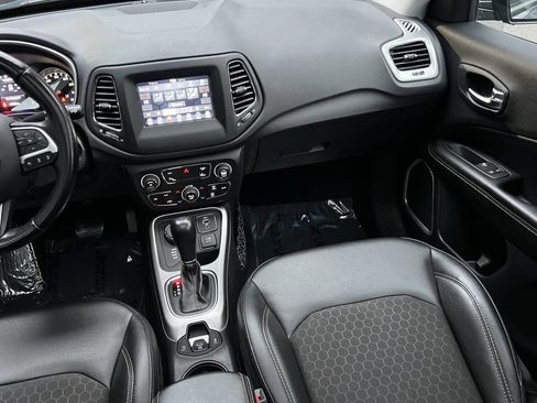 Used 2020 Jeep Compass Latitude image 20