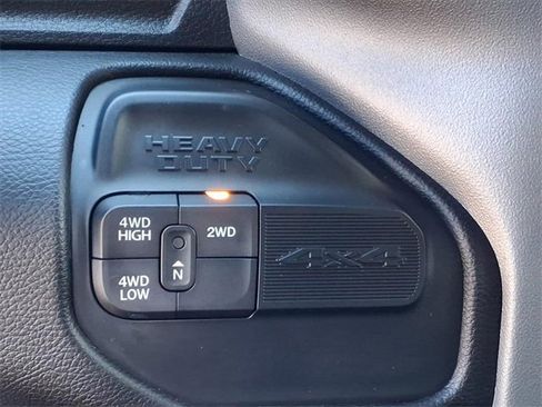 Used 2024 RAM 3500 Big Horn image 6