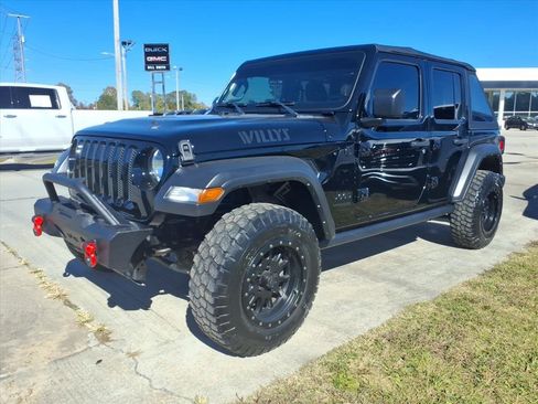 Used 2022 Jeep Wrangler Unlimited Sport image 3