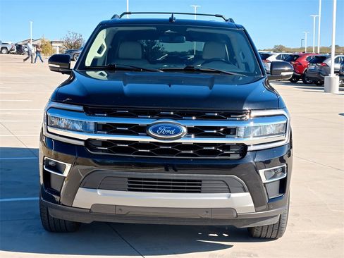Used 2024 Ford Expedition Limited image 8