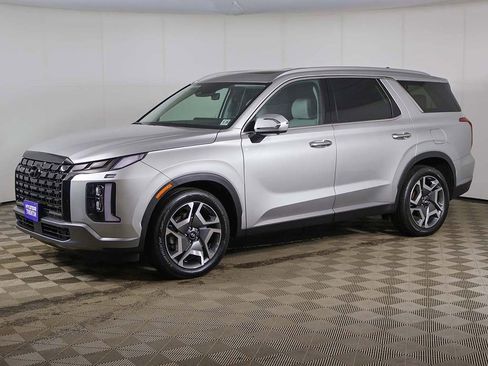 Used 2024 Hyundai Palisade SEL w/ Premium Package image 13