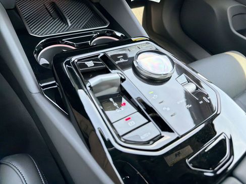 New 2026 BMW 530i w/ M Sport Package RWD image 16