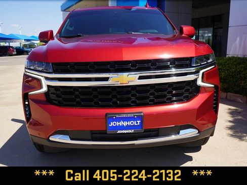 Used 2024 Chevrolet Tahoe LS AWD/4WD image 3