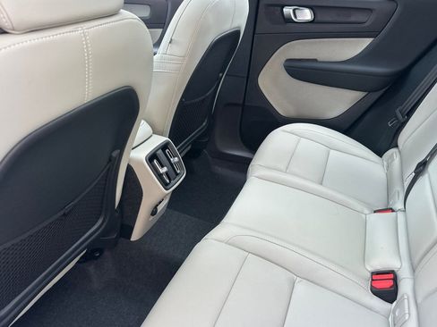 New 2026 Volvo XC40 B5 Plus w/ Protection Package Premier image 4