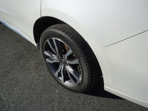 Used 2019 Acura MDX SH-AWD w/ Advance Package image 6