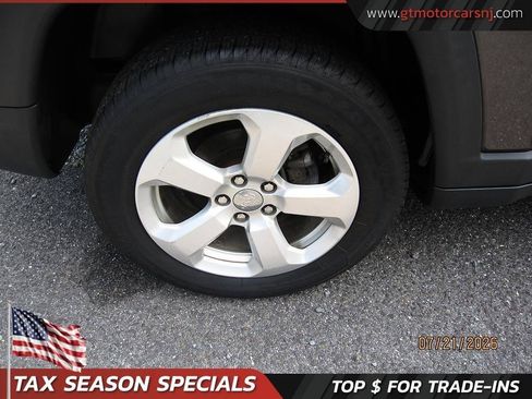 Used 2017 Jeep Compass Latitude w/ Popular Equipment Group AWD/4WD image 11