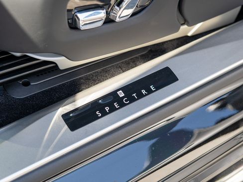 Certified 2024 Rolls-Royce Spectre w/ Spectre Launch Package AWD/4WD image 27