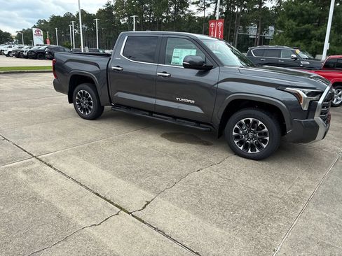 New 2026 Toyota Tundra Limited AWD/4WD image 9