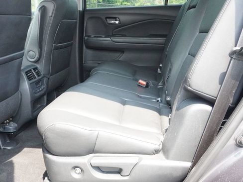 Used 2017 Honda Pilot EX-L image 32