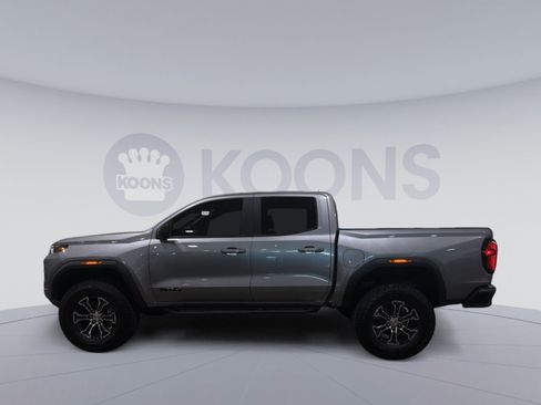 Used 2023 GMC Canyon AT4 w/ AT4 Premium Package AWD/4WD image 2