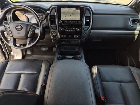 Used 2020 Nissan Titan PRO-4X w/ Pro-4x Convenience Package image 36