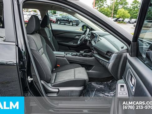 Used 2024 Nissan Rogue SV FWD image 23