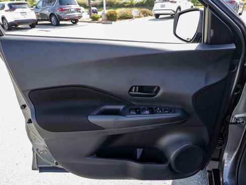 Used 2024 Nissan Kicks S FWD image 13