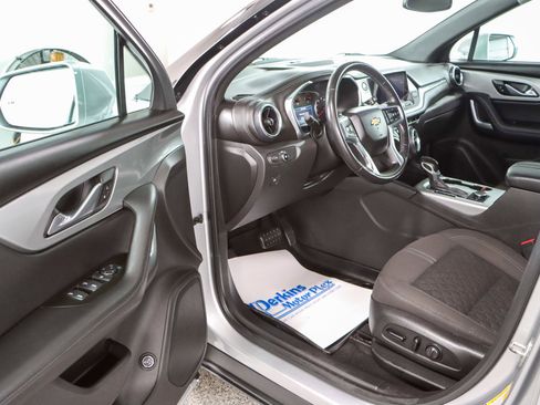 Used 2019 Chevrolet Blazer LT image 3