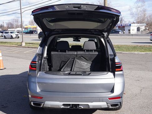 Used 2023 BMW X7 xDrive40i w/ Premium Package image 25