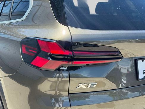 Certified 2026 BMW X5 xDrive40i w/ Climate Comfort Package AWD/4WD image 10