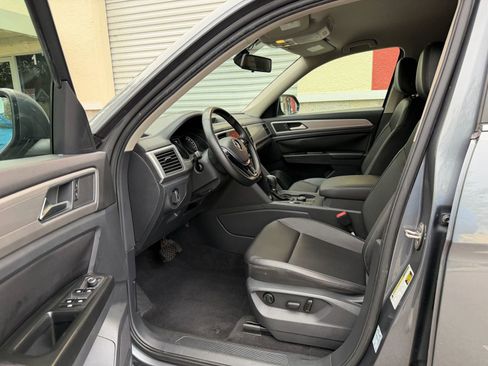 Used 2018 Volkswagen Atlas SE AWD/4WD image 25