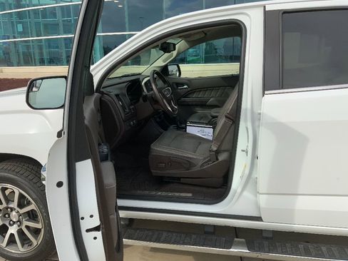 Used 2021 GMC Canyon Denali image 10