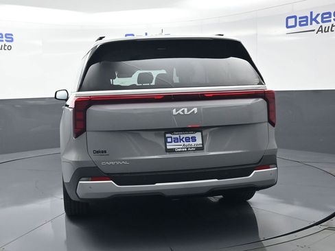 New 2026 Kia Carnival EX FWD image 7