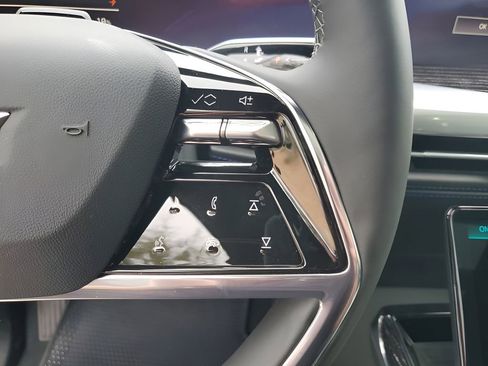 New 2026 Cadillac Escalade IQ Sport 1 w/ LPO, ONYX Package AWD/4WD image 36