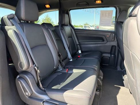 Used 2025 Honda Odyssey Sport-L image 31