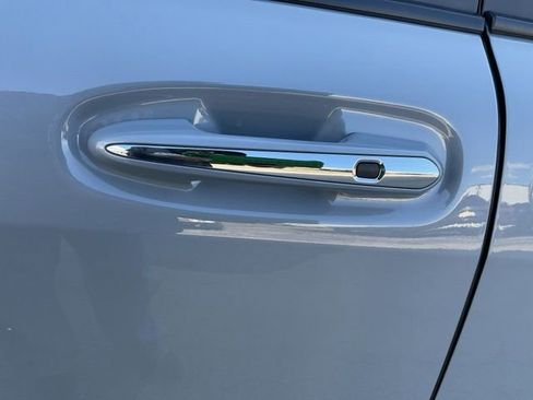 Used 2024 Toyota Sienna XSE w/ XSE Plus Package image 15