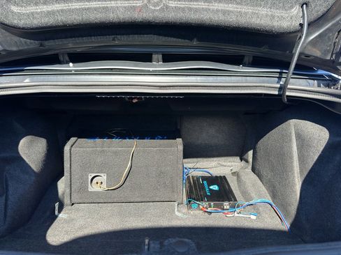 Used 2016 Dodge Challenger SXT Plus image 9