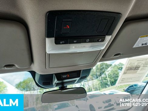 Used 2025 Nissan Rogue SV AWD/4WD image 33