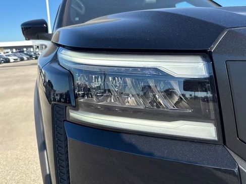 Used 2026 Nissan Frontier PRO-4X w/ Pro-4x Convenience Package image 11