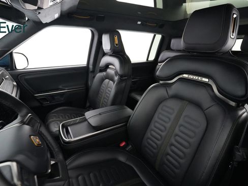 Used 2024 Rivian R1S Adventure AWD/4WD image 4