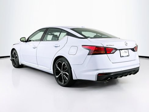 Used 2024 Nissan Altima 2.5 SR image 5