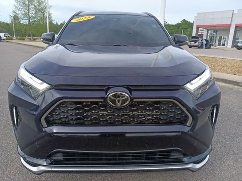Used 2025 Toyota RAV4 XSE w/ Weather Package AWD/4WD image 8