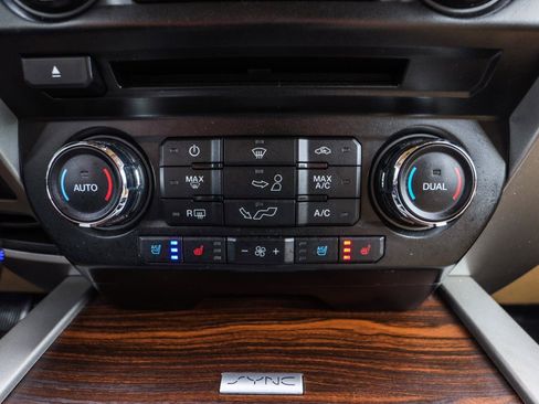 Used 2017 Ford F150 Lariat RWD image 12