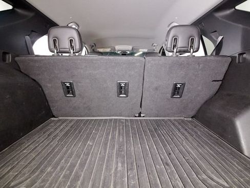Used 2018 Chevrolet Equinox Premier AWD/4WD image 25