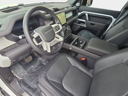 Certified 2024 Land Rover Defender 130 X-Dynamic SE image 20