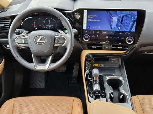 Used 2022 Lexus NX 350h AWD image 36