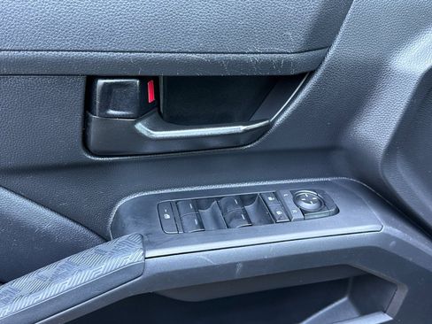 Used 2024 Toyota Tacoma SR RWD image 12