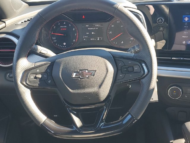 Certified 2024 Chevrolet Trax RS w/ Sunroof Package FWD image 11