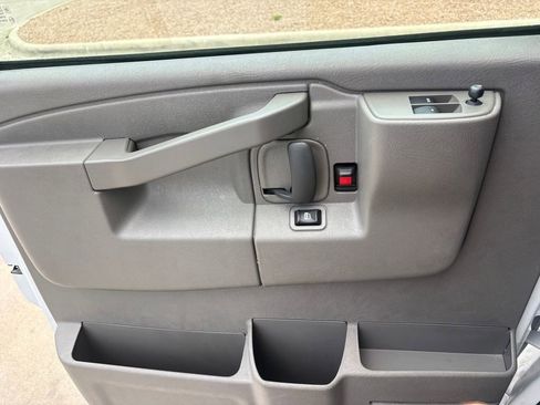 Used 2024 GMC Savana 2500 w/ Driver Convenience Package RWD image 15