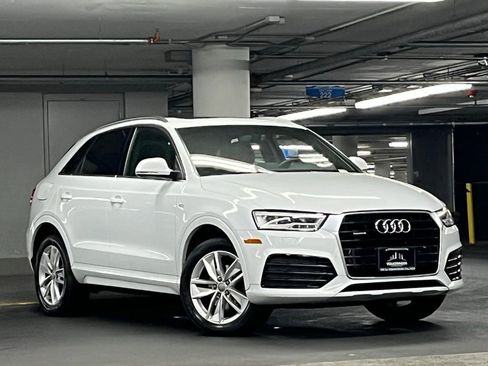 Used 2018 Audi Q3 2.0T Premium Plus w/ Premium Plus Package image 2